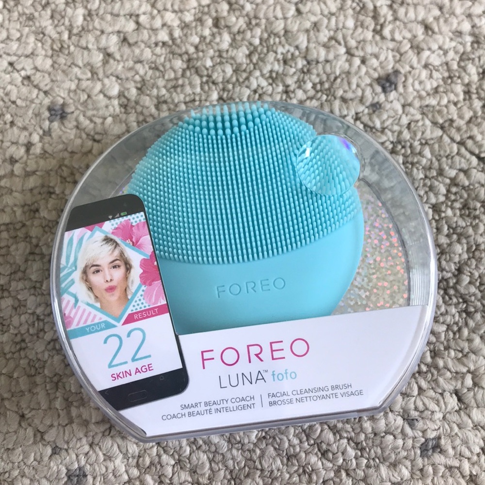 Foreo Luna Fofo Facial Cleansing Brush
